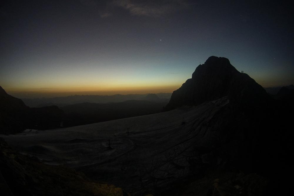Sonnenaufgang am Dachstein Gletscher