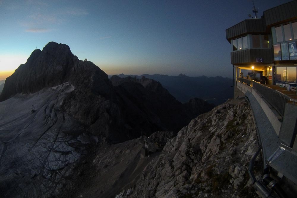 Sonnenaufgang am Dachstein Gletscher