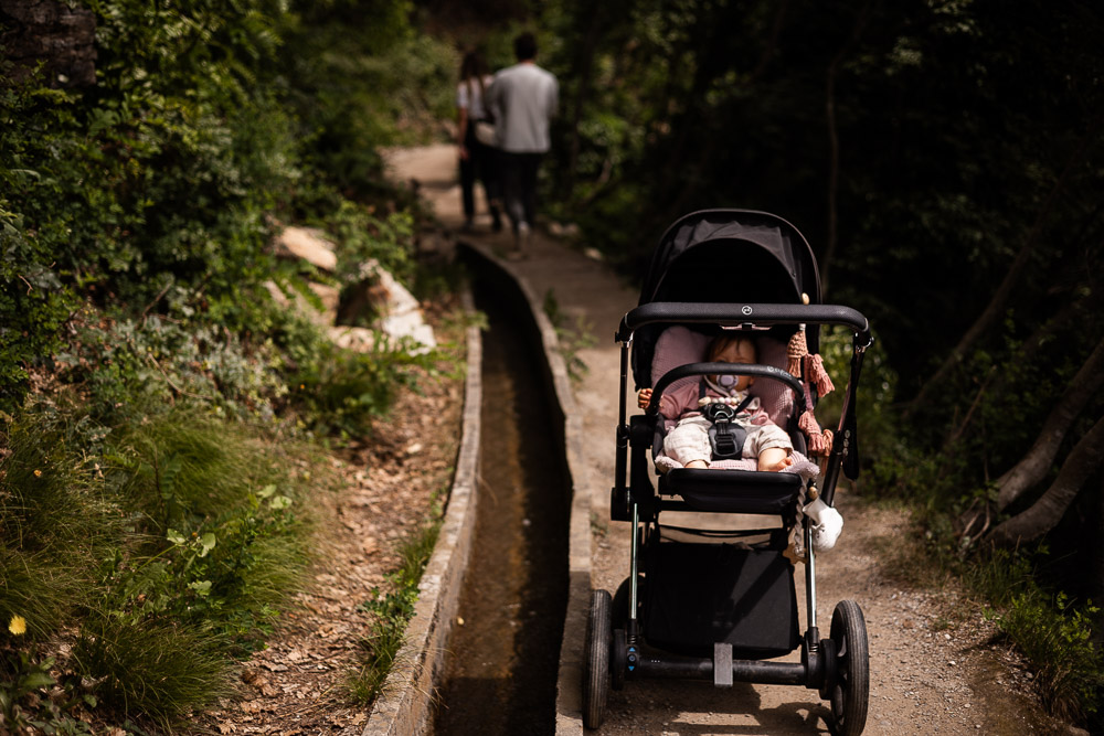 Algunder Waalweg mit Kinderwagen und Hund erleben